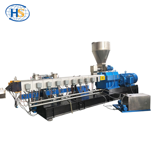 Automatischer Doppelschneckenextruder zur Stranggranulierung für das Recycling von PET-Flaschen